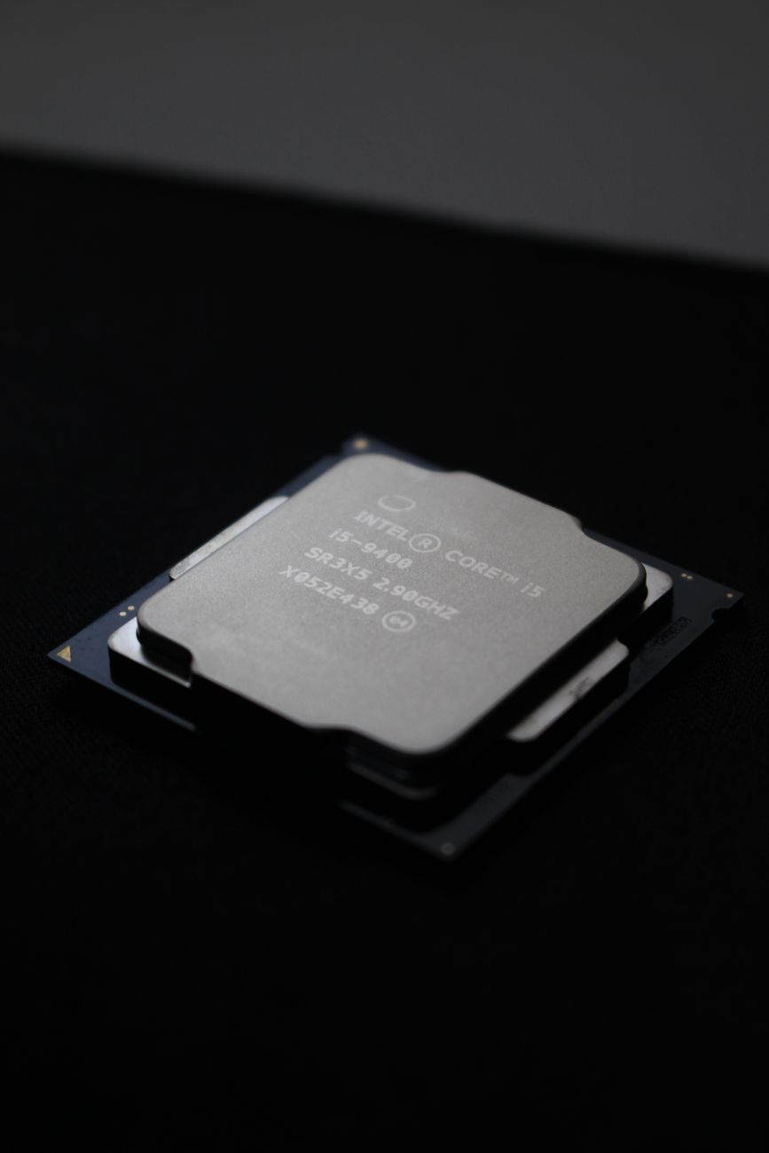 Core UltraとCore iシリーズの違い