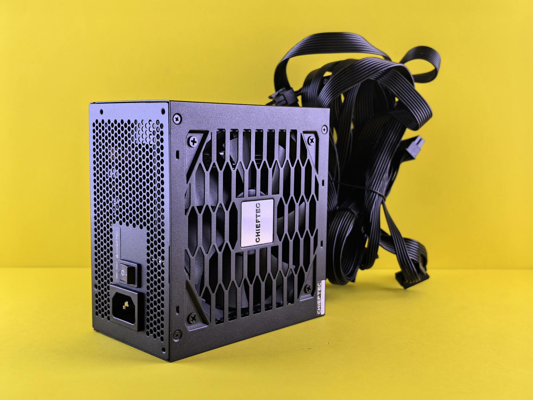 ゲーミングPCの電源容量を計算する方法