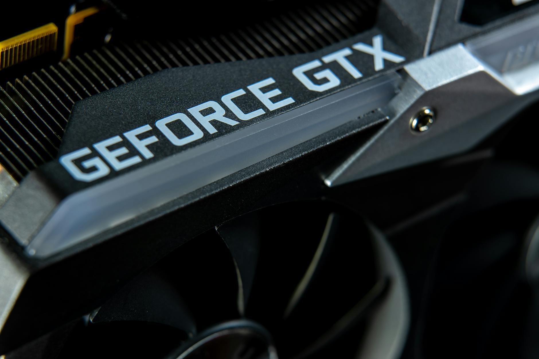 DirectX11を使うにはGPUの対応も必要