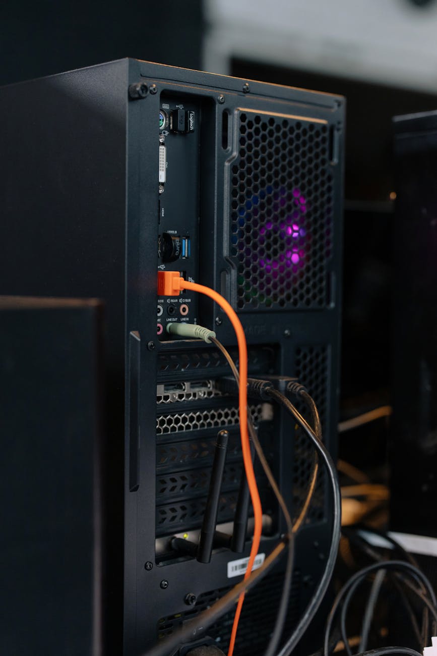 電源まわりが原因でパソコンが急に落ちる場合